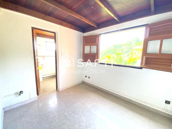 Haut de villa T4 + mezzanine avec vue mer et montagne