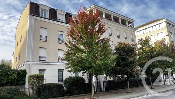 Appartement F4 à vendre  4 pièces - 77,32 m2 BUSSY ST GEORGES - 77