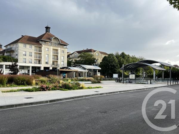 Appartement F4 à vendre  4 pièces - 77,32 m2 BUSSY ST GEORGES - 77