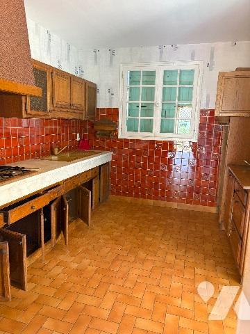 MAUVES une maison de 157m² sur deux niveaux à rénover sur terrain de 760m²