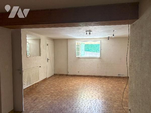 MAUVES une maison de 157m² sur deux niveaux à rénover sur terrain de 760m²