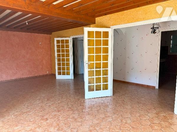 MAUVES une maison de 157m² sur deux niveaux à rénover sur terrain de 760m²