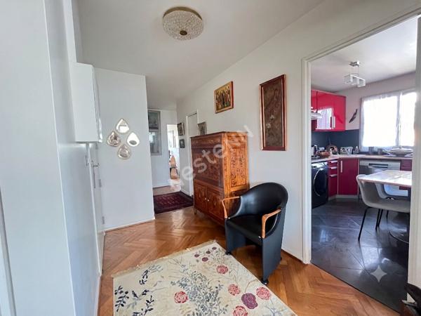 Puteaux- appartement 4 pièces 2 chambres 86m² traversant avec extérieurs, cave et parkings