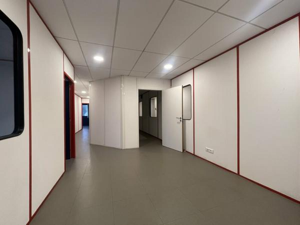 A LOUER - GONFREVILLE L'ORCHER - BUREAUX - 480 m² - 23 PLACES DE STATIONNEMENT