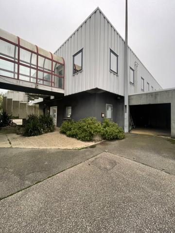 A LOUER - GONFREVILLE L'ORCHER - BUREAUX - 480 m² - 23 PLACES DE STATIONNEMENT