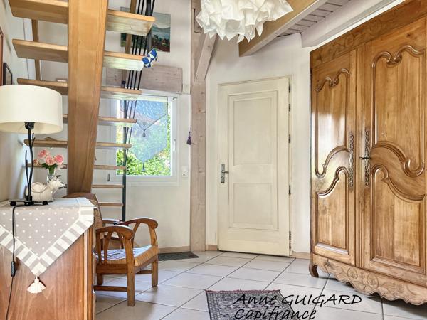 SAINT-JORIOZ - MAGNIFIQUE VILLA AU CALME A 200M DU LAC D'ANNECY