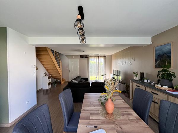 Maison récente meublée aux essarts T4 avec jardin