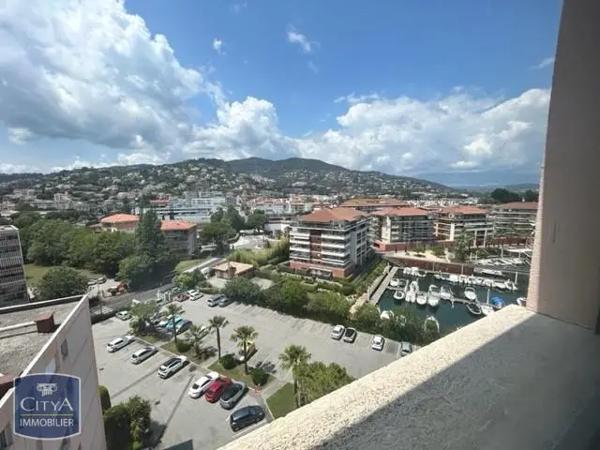 Appartement à louer 3 pièces 67.72m²