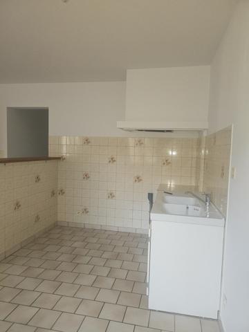 Camaret-sur-Aigues (84850) APPARTEMENT T2