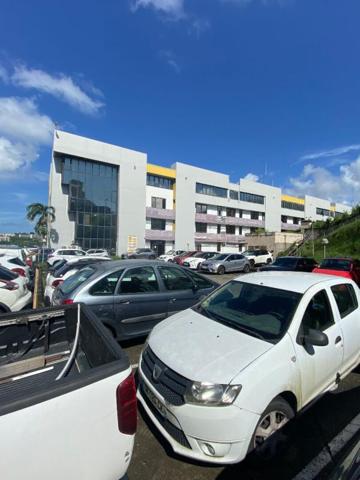 Bureaux 97 m2 Le Lamentin