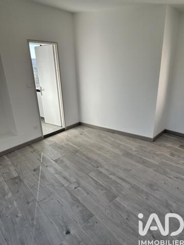 Maison à vendre 5 pièces 142 m² Velaux