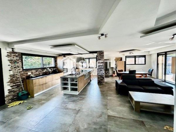 Maison 7 Pieces 4 chambres de 185 m5