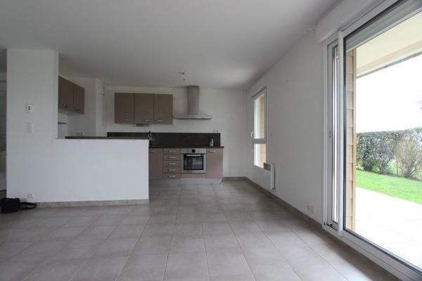UN SUPERBE TYPE 3 RÉCENT AVEC JARDIN, PARKING & GARAGE. -