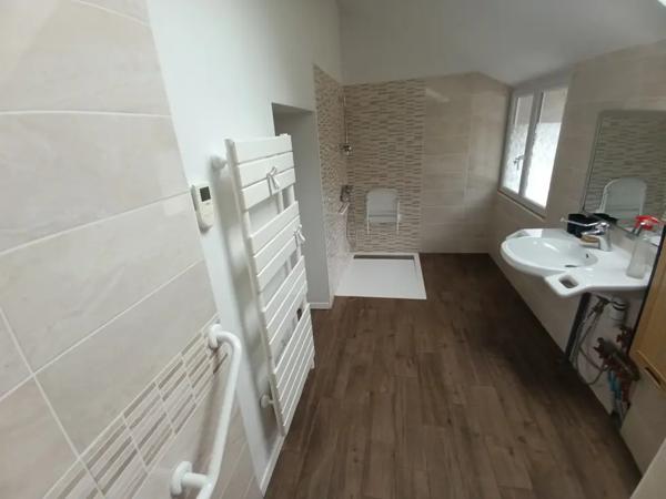 FERMETTE 111 m2 NOMBREUSES DÉPENDANCES TERRAIN 4 200 m2