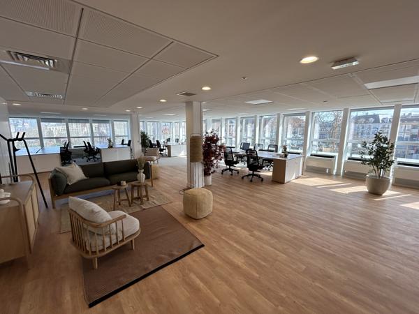 Bureaux à louer à Nanterre dans immeuble rénové proche La Défense