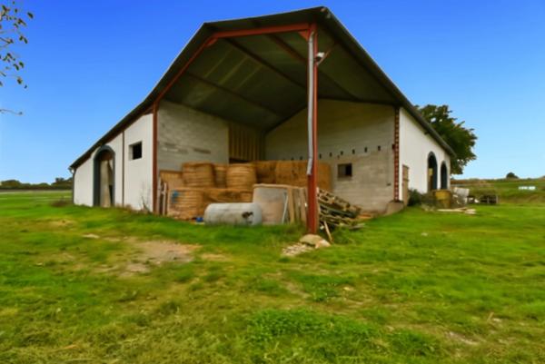 Propriete à vendre 4 pièces VALLON EN SULLY (03)