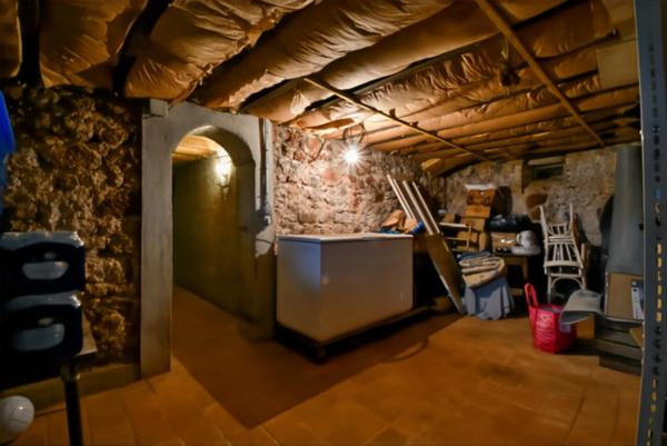 Propriete à vendre 4 pièces VALLON EN SULLY (03)