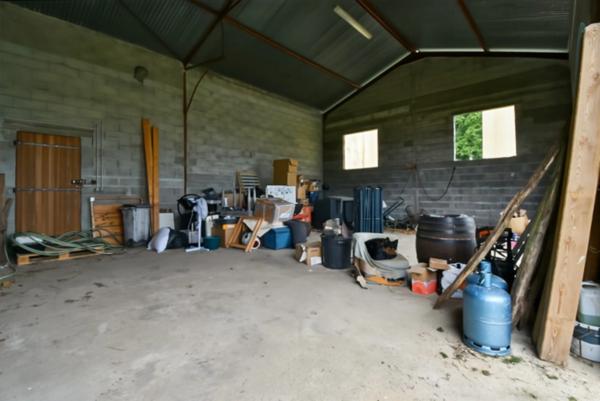 Propriete à vendre 4 pièces VALLON EN SULLY (03)