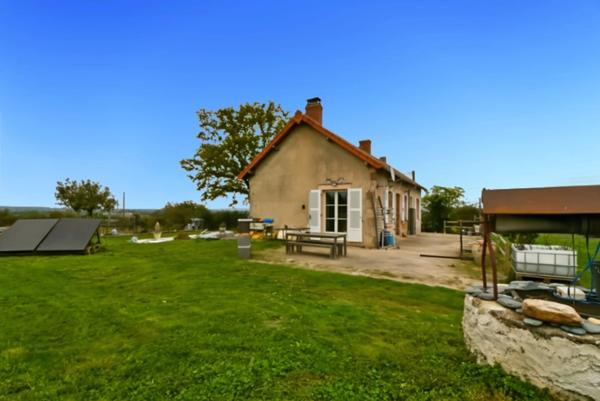 Propriete à vendre 4 pièces VALLON EN SULLY (03)