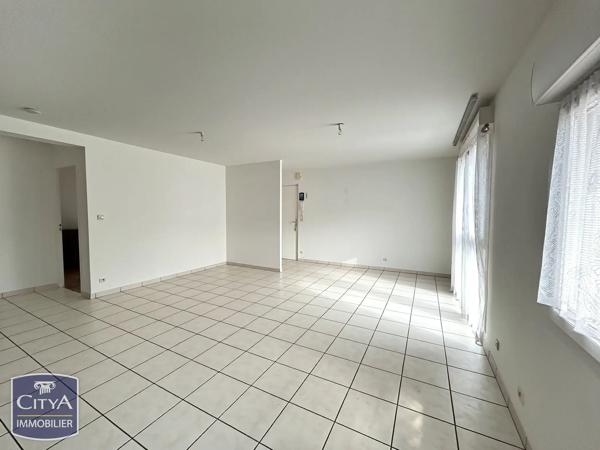 Appartement à vendre 3 pièces 67.43m² Changé (72560)