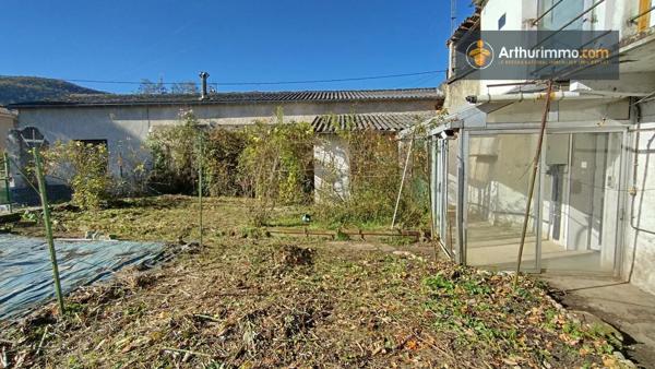 Vente                                                      Maison
                        
                     4 pièces                      100 m2                     à L'Aiguillon