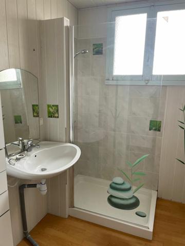 Maison à louer    5 pièces •  Cosne-Cours-sur-Loire