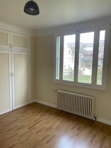 Maison à louer    5 pièces •  Cosne-Cours-sur-Loire