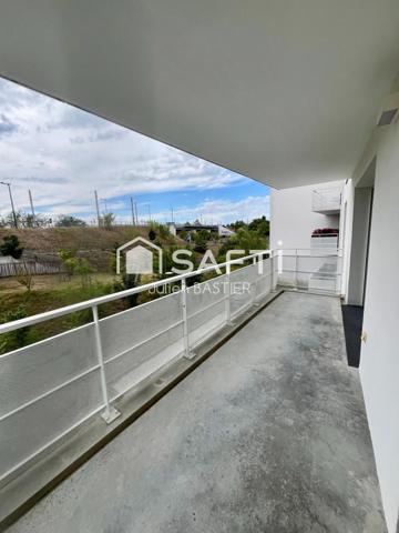 Bruges – Tram E Ausone – T2 de 47m2 lumineux, balcon de 10m2, place de stationnement