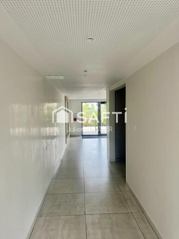 Bruges – Tram E Ausone – T2 de 47m2 lumineux, balcon de 10m2, place de stationnement