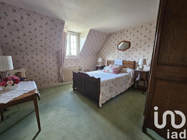 Maison 10 pièces de 216 m² à Cherisy (28500)