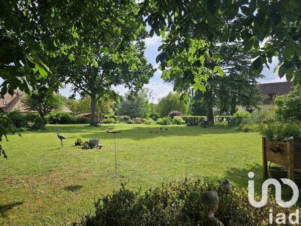 Maison 10 pièces de 216 m² à Cherisy (28500)