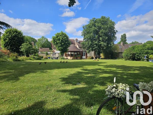 Maison 10 pièces de 216 m² à Cherisy (28500)