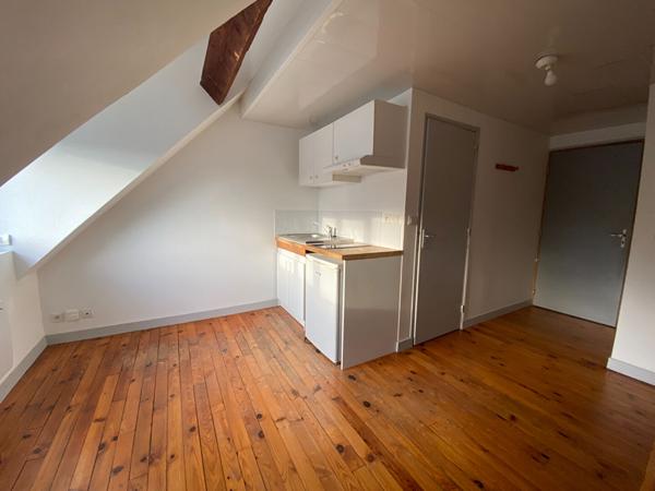 A LOUER - NANTES PROCE - BD DES ANGLAIS - Appartement Type 1 bis en DUPLEX
