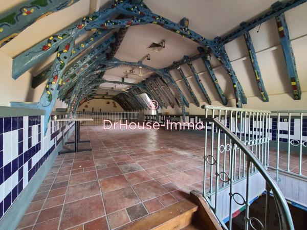 Bien immobilier à vendre 52 pièces de 2 135 m²