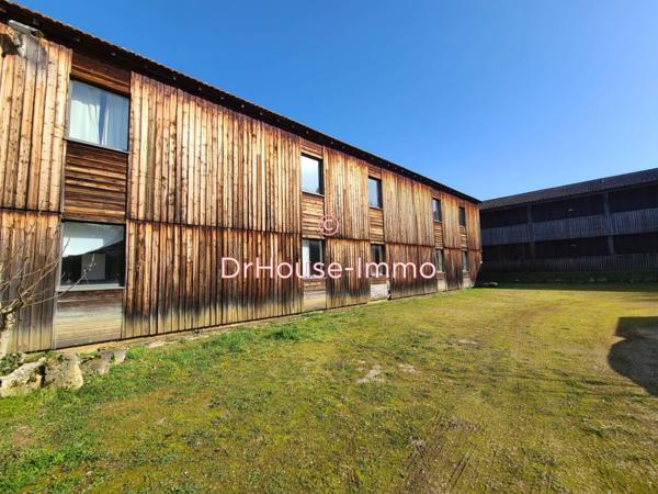 Bien immobilier à vendre 52 pièces de 2 135 m²