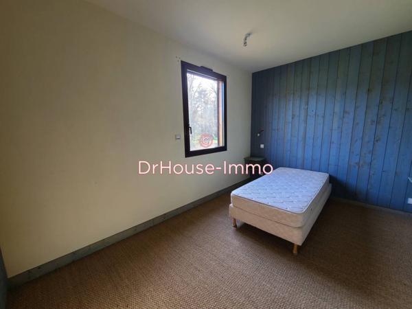 Bien immobilier à vendre 52 pièces de 2 135 m²