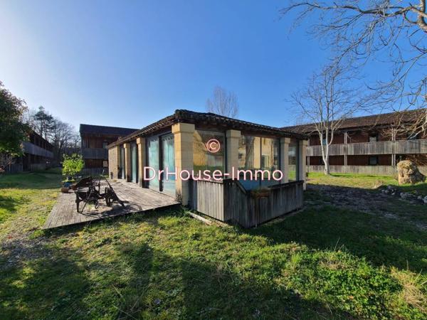 Bien immobilier à vendre 52 pièces de 2 135 m²