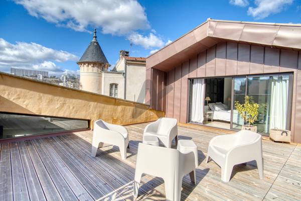 LYON 4- MAISON DE VILLE 300 M2