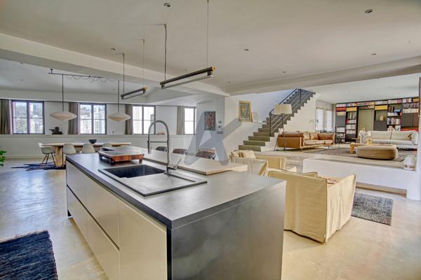 LYON 4- MAISON DE VILLE 300 M2