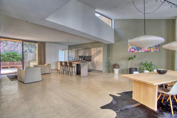 LYON 4- MAISON DE VILLE 300 M2