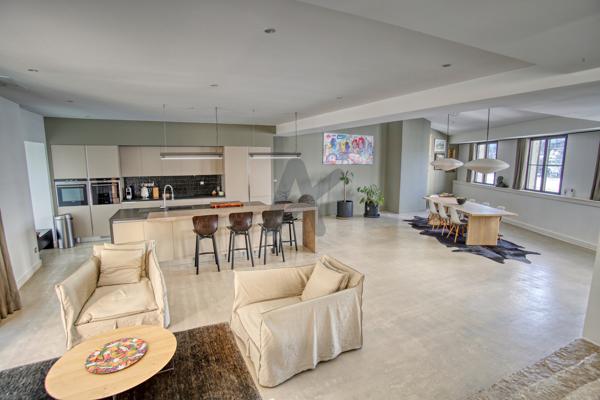 LYON 4- MAISON DE VILLE 300 M2