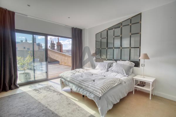 LYON 4- MAISON DE VILLE 300 M2