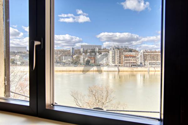 LYON 4- MAISON DE VILLE 300 M2