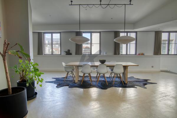 LYON 4- MAISON DE VILLE 300 M2