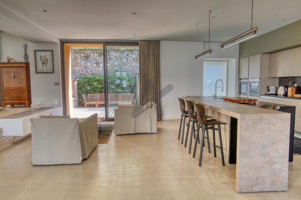 LYON 4- MAISON DE VILLE 300 M2
