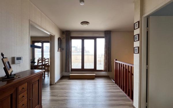 Appartement à vendre    3 pièces • 103,01 m2 Chelles