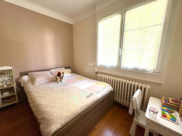 Maison 6 pièce(s) 95 m2 434 900 € **  - Référence  8330