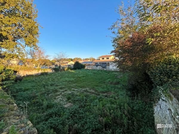 Terrain à bâtir de 921 m² Aubie-et-Espessas proche de Saint-André-de-Cubzac