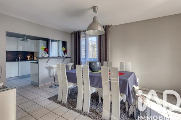 Appartement à vendre 5 pièces 105 m² Saint-Martin-d'Hères