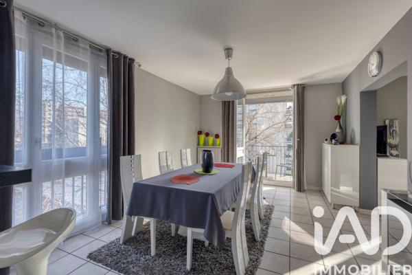 Appartement à vendre 5 pièces 105 m² Saint-Martin-d'Hères